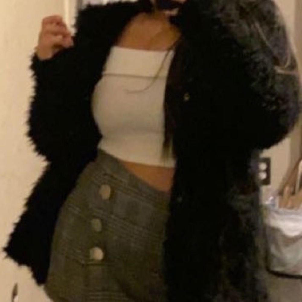 White long sleeeve crop top